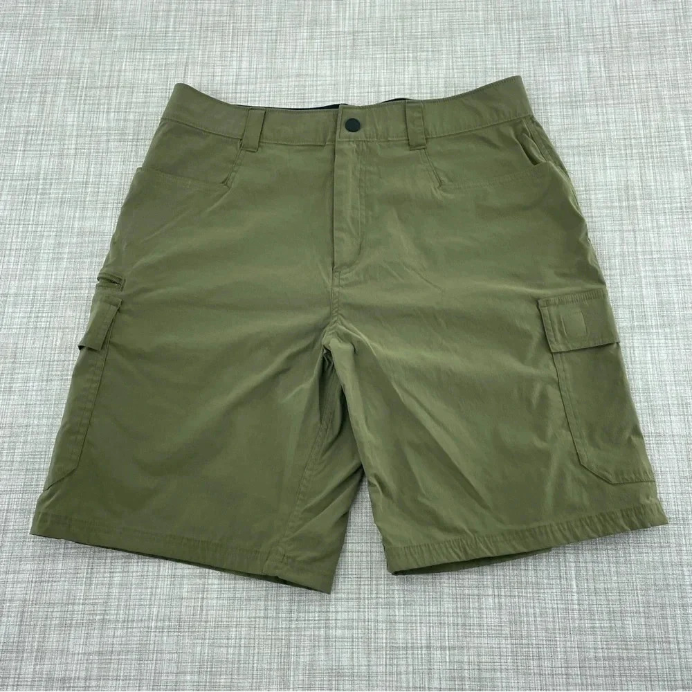Orvis Mens Size 32 Army green tech cargo shorts 1548